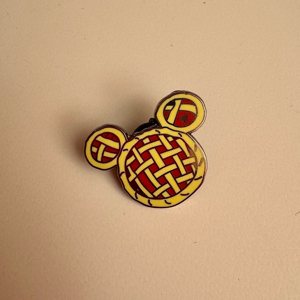 Disney Pins - Mickey’s Fun Food Cherry Pie Mickey Head 2008